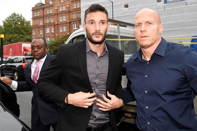 Hugo Lloris bị cấm lái xe 20 tháng