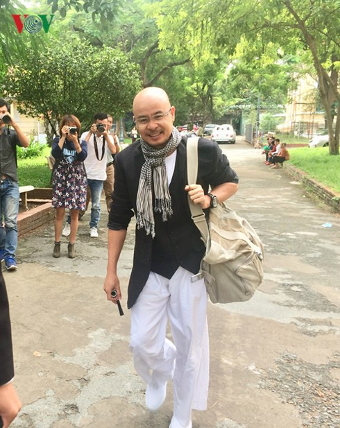 Ông Đặng Lê Nguyên Vũ đến toà sáng nay Ông Đặng Lê Nguyên Vũ đến toà sáng nay