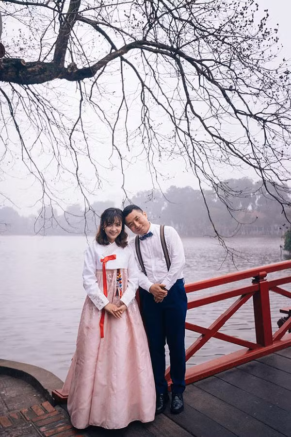 Cầu Thê Húc ở Hồ Gươm.