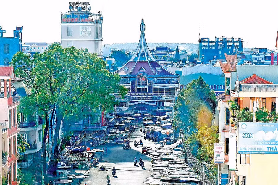 Ủy ban nhân dân tỉnh đã ban hành quyết định phê duyệt hồ sơ mời sơ tuyển lựa chọn nhà đầu tư dự án Trung tâm Thương mại Pleiku. Ảnh: Đ.T