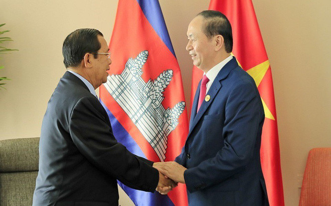 Chủ tịch nước Trần Đại Quang và Thủ tướng Campuchia Samdech Hun Sen. (Ảnh: TTXVN)