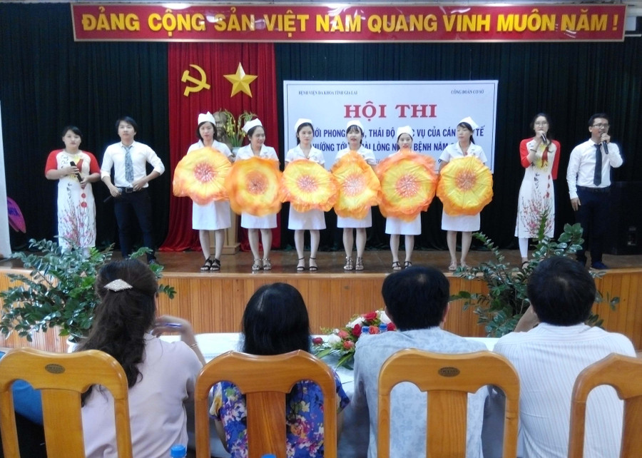 Các tiết mục tham gia hội thi đều được các đội chuẩn bị chu đáo. Ảnh: Như Nguyện