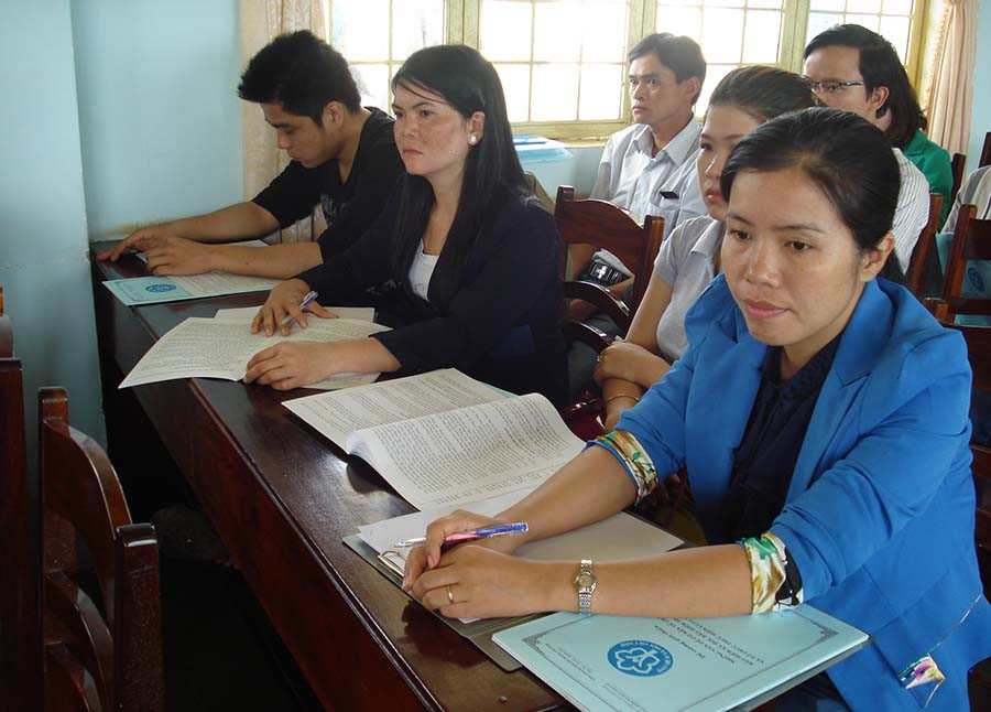 Doanh nghiệp nợ đóng BHXH, quyền lợi của người lao động bị xâm hại. Ảnh: Như Nguyện