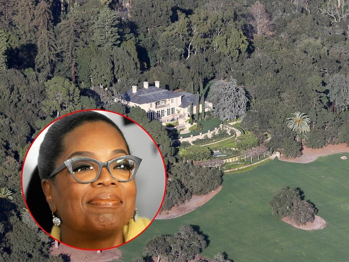 Oprah Winfrey - nữ hoàng truyền hình Mỹ sở hữu ngôi biệt thự nằm trong khuôn viên rộng khoảng 263.000m2 ở Montecito, California, Mỹ.