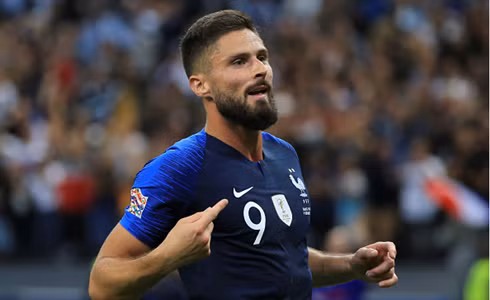 Phá vô lê đẹp mắt của Olivier Giroud đã giúp Pháp vượt qua Hà Lan với tỷ số sát nút 2-1. (Ảnh: Getty)