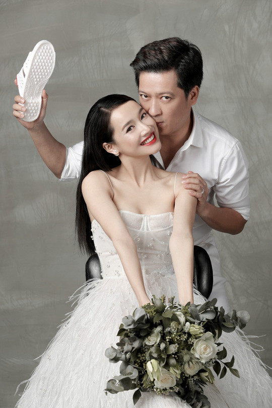 Trường Giang hài hước trong cả ảnh cưới