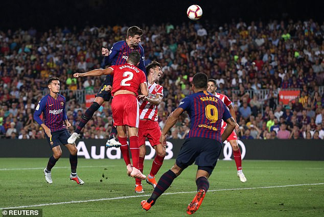 Gerard Pique ghi bàn giải cứu Barca Gerard Pique ghi bàn giải cứu Barca