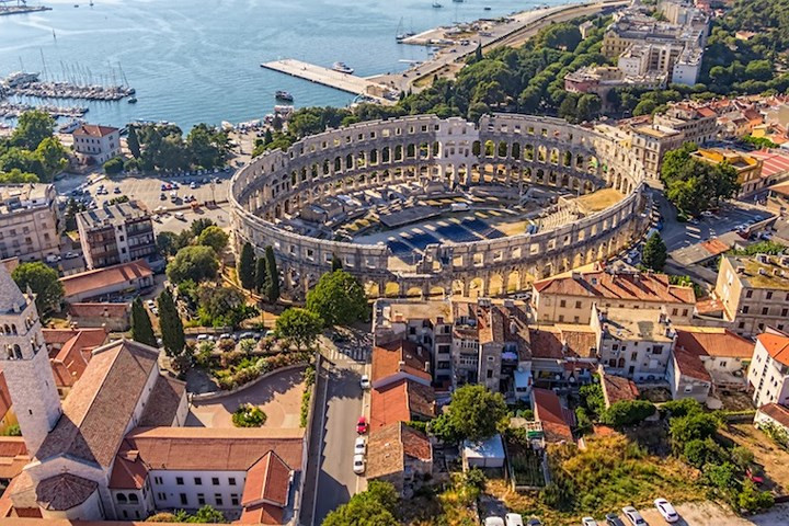 Đấu trường Pula, nơi các võ sĩ giác đấu thời cổ đại từng giao chiến để mua vui cho khán giả.