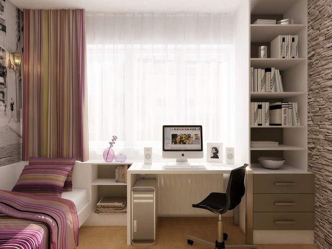 Bàn học đặt ngay đầu giường, cạnh cửa sổ để lấy ánh sáng.