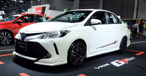 Toyota Vios GT Street giới hạn 100 xe tại Thái Lan. 