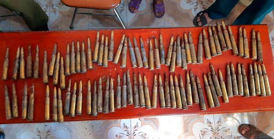 Các viên đạn 12 ly 7 Các viên đạn 12 ly 7