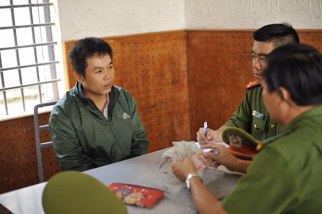 Đối tượng Tuấn Anh tại cơ quan công an