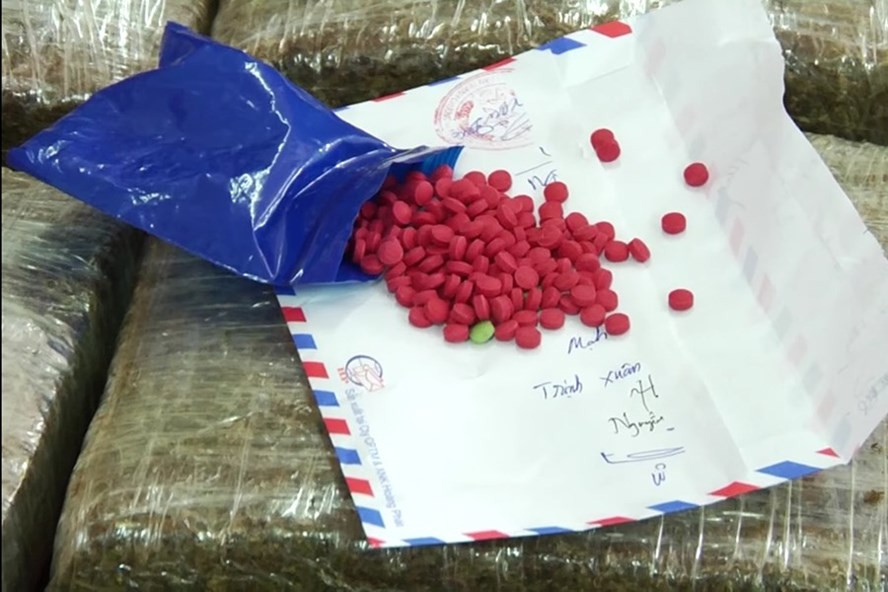 Ma túy tổng hợp do cơ quan CA thu giữ được. Ảnh: CACC