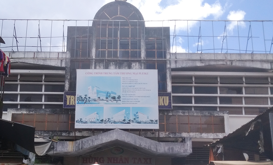 Trung tâm thương mại TP. Pleiku sẽ được dời sang chợ tạm để đầu tư xây mới. Ảnh: Chí Hào