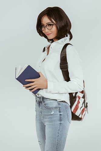 Những khó khăn, vất vả ngày ấy giúp cô có thêm bản lĩnh, sự tự tin và kiên trì không ngại bất cứ chuyện gì. Những khó khăn, vất vả ngày ấy giúp cô có thêm bản lĩnh, sự tự tin và kiên trì không ngại bất cứ chuyện gì.