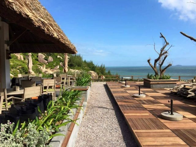  Khu vực nhà hàng nằm với lối trang trí hài hòa, đẹp mắt. Ảnh: Tường Quyên