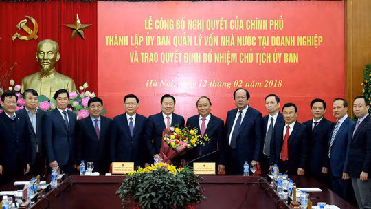 hủ tướng lãnh đạo các bộ, ngành tại lễ trao quyết định cho ông Nguyễn Hoàng Anh, Chủ tịch Ủy ban Quản lý vốn nhà nước tại doanh nghiệp - Ảnh: VnEconomy