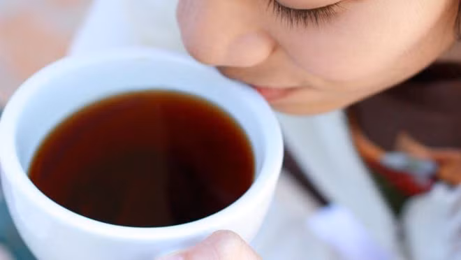 Những bệnh nhân uống 2 - 3 tách cà phê mỗi ngày có khả năng sống lâu hơn và thời gian “cầm cự” trước khi bệnh trở nặng cũng lâu hơn Ảnh: Shutterstock