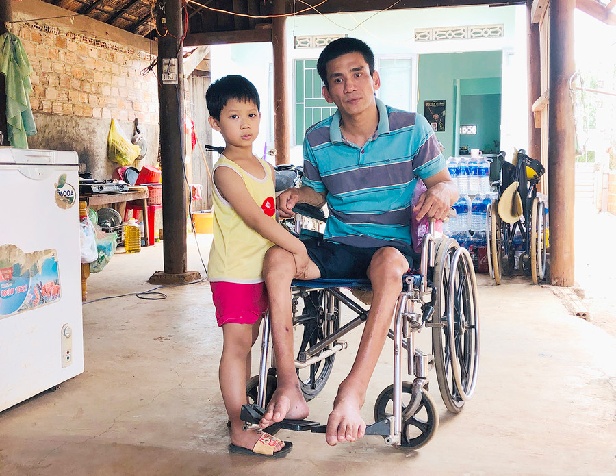 Anh Trần Anh Tuấn và con gái. Ảnh: Ngọc Thành