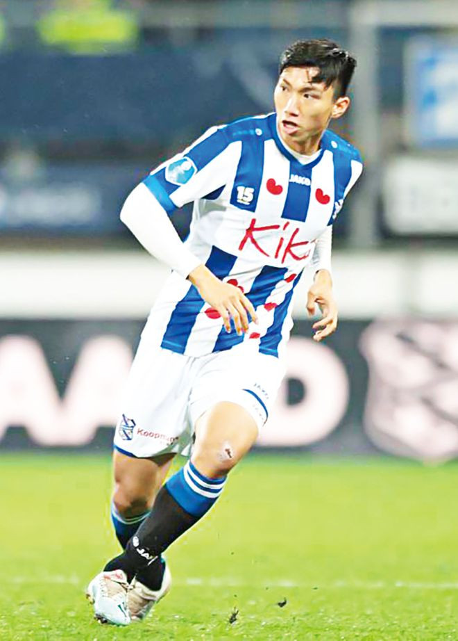 Cầu thủ Văn Hậu khi xuất ngoại thi đấu đều chưa để lại dấu ấn đặc sắc về chuyên môn - ẢNH: HEERENVEEN Cầu thủ Văn Hậu khi xuất ngoại thi đấu đều chưa để lại dấu ấn đặc sắc về chuyên môn - ẢNH: HEERENVEEN