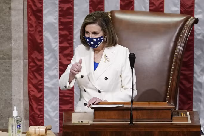  Chủ tịch Hạ viện Dân chủ Nancy Pelosi nhấn mạnh đây là thời điểm quan trọng trong lịch sử nước Mỹ. Ảnh: AP