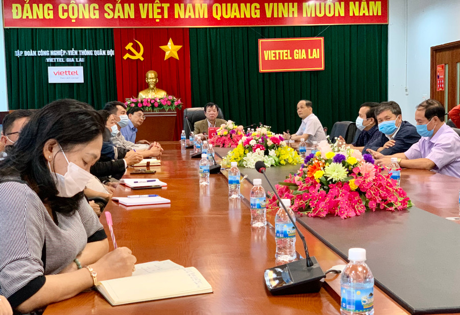 -Quang cảnh Hội nghị trực tuyến tại điểm cầu Gia Lai. Ảnh: Như Nguyện