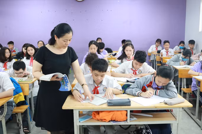 Các thông tư mới quy định về tiêu chuẩn chức danh nghề nghiệp, bổ nhiệm, xếp hạng viên chức gây khó khăn cho giáo viên