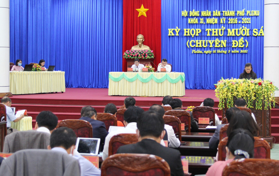 Quang cảnh kỳ họp. Ảnh: Hoành Sơn Quang cảnh cuộc họp. Ảnh: Hoành Sơn