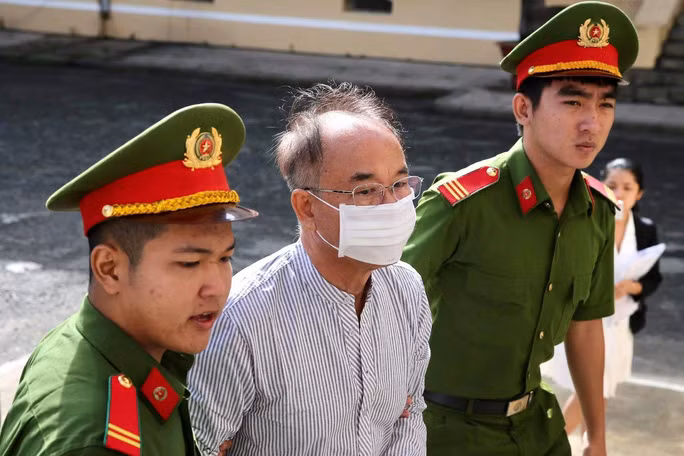 Xét xử sơ thẩm vụ án giao khu đất 8-12 đường Lê Duẩn (quận 1, TP HCM) trái luật định, TAND TP HCM phạt ông Nguyễn Thành Tài 8 năm tù (Ảnh: HOÀNG TRIỀU)