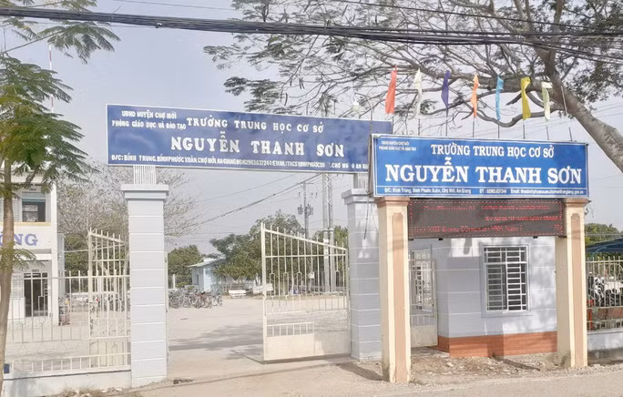 Ngôi trường do ông Phong làm hiệu trưởng