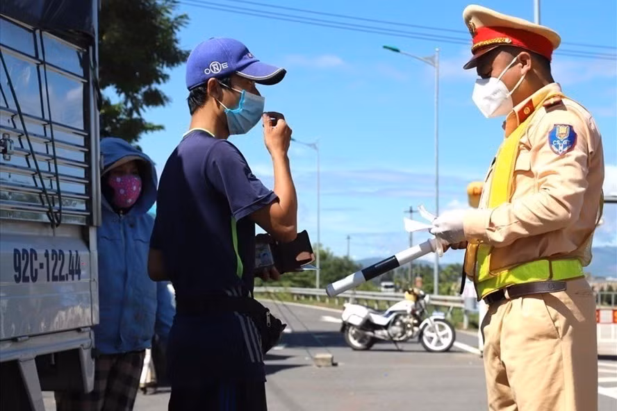  Tạm dừng hoạt động các chốt kiểm soát dịch liên ngành ở cửa ngõ Đà Nẵng.