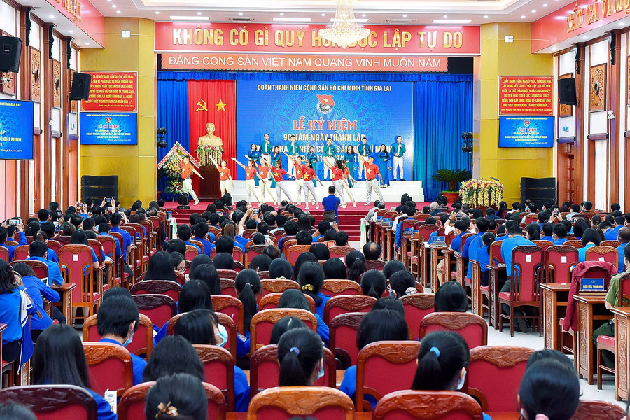 Quang cảnh lễ kỉ niệm 90 năm ngày thành lập Đoàn. Ảnh: Đức Thụy