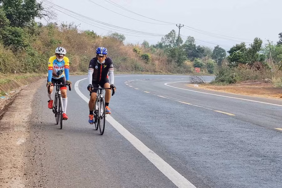 Nhiều người dân lựa chọn xe đạp thể thao để rèn luyện sức khỏe. Ảnh: Hà Phương