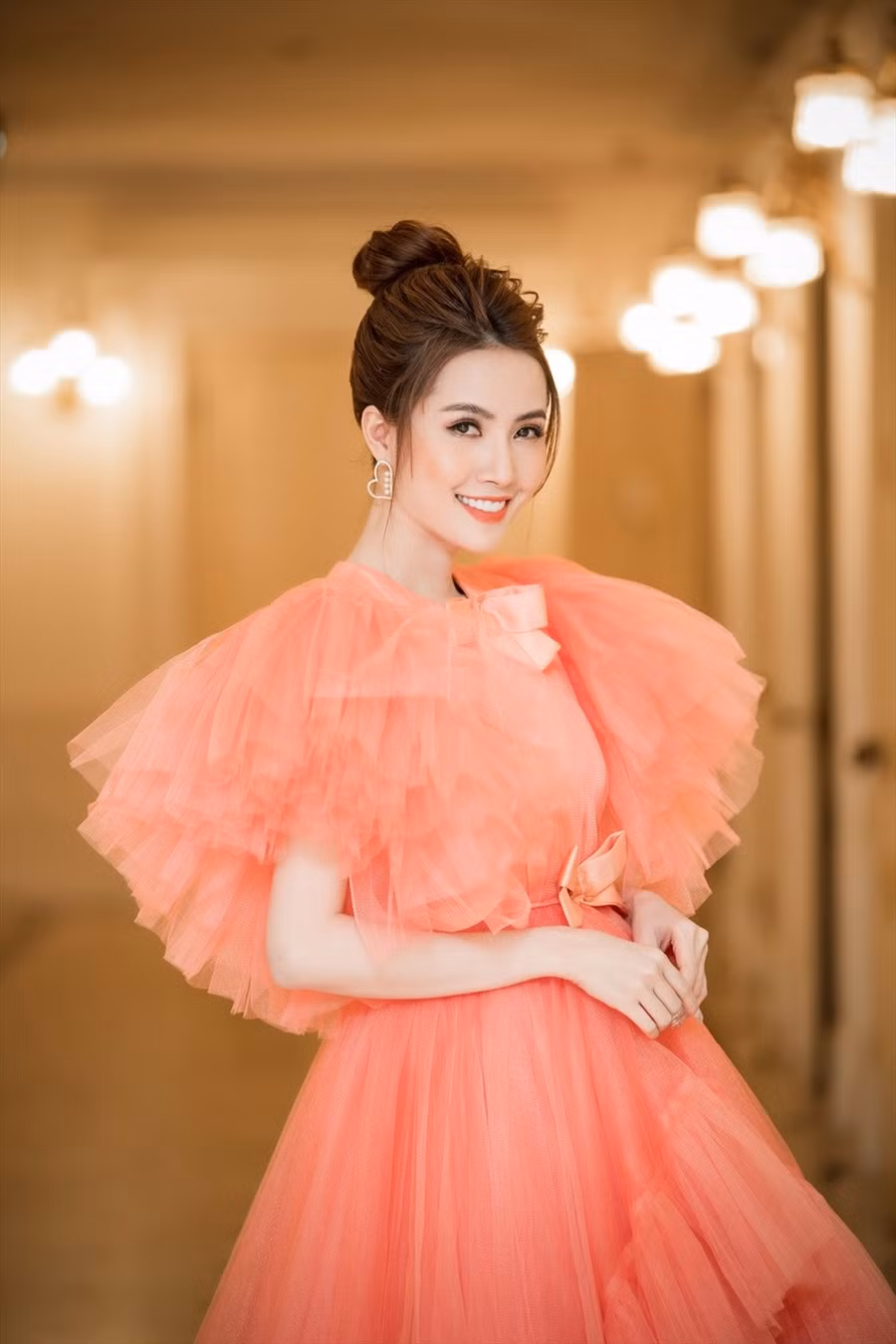 Hoa hậu Đại sứ Du lịch Thế giới cho biết đây không phải là lần đầu tiên cô đến với khán giả phía Bắc. Nhưng với Kiều @ thì cảm giác thấp thỏm của cô vẫn vẹn nguyên như lần đầu tiên. Ảnh: NSCC.