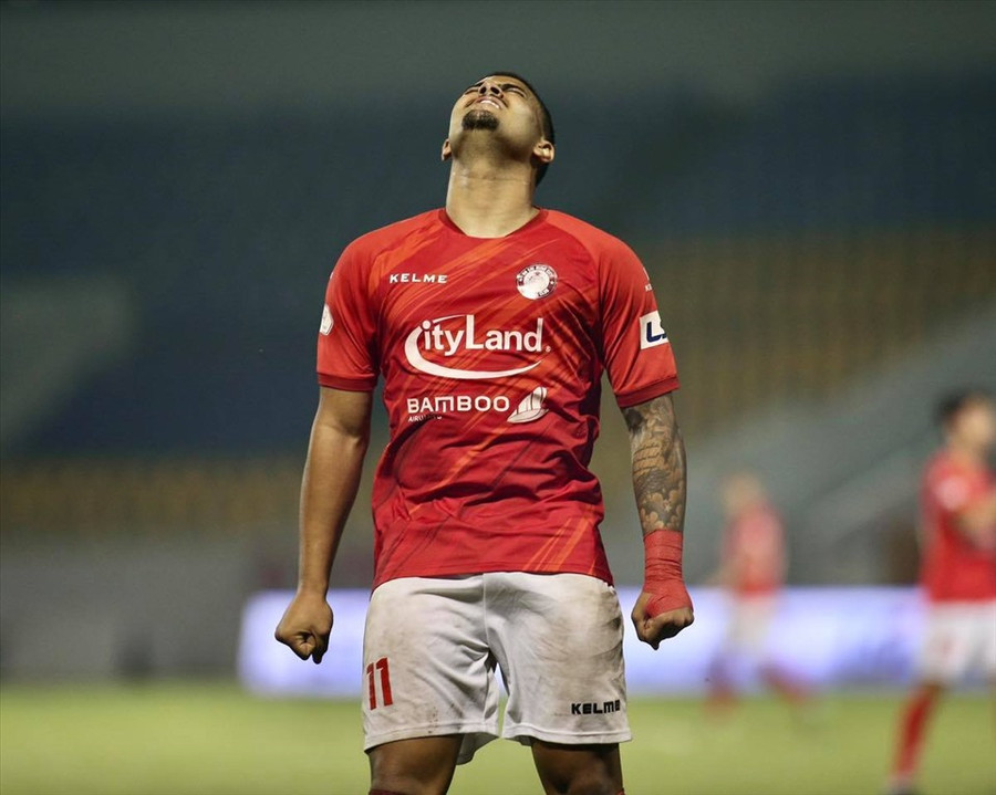 Joao Paulo được xem là ngoại binh của TPHCM chơi tốt nhất của TPHCM ở trận thua Than Quảng Ninh 0-2. Ảnh: Fanpage CLB TPHCM.