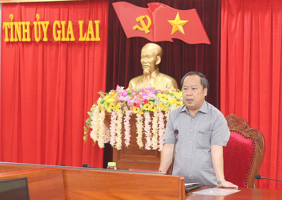 Đồng chí Châu Ngọc Tuấn-Phó Bí thư Thường trực Tỉnh ủy, Chủ tịch HĐND tỉnh kết luận buổi làm việc. Ảnh: Mộc Trà Đồng chí Châu Ngọc Tuấn-Phó Bí thư Thường trực Tỉnh ủy, Chủ tịch HĐND tỉnh kết luận buổi làm việc. Ảnh: Mộc Trà