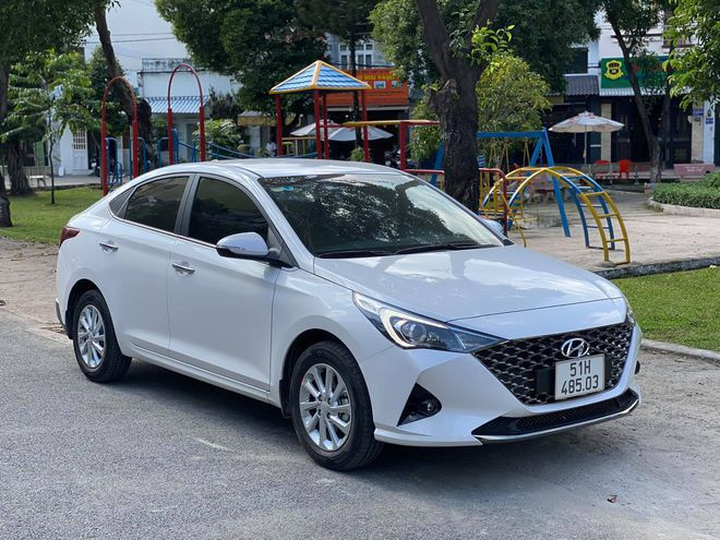 Hyundai Accent tiếp tục chứng tỏ vị thế đáng gờm trong phân khúc xe hạng B khi liên tục đứng đầu 2 tháng liên tiếp Hyundai Accent tiếp tục chứng tỏ vị thế đáng gờm trong phân khúc xe hạng B khi liên tục đứng đầu 2 tháng liên tiếp