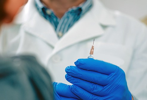 Tiêm chủng là việc làm cần thiết để ngăn ngừa một số bệnh ung thư nguy hiểm.