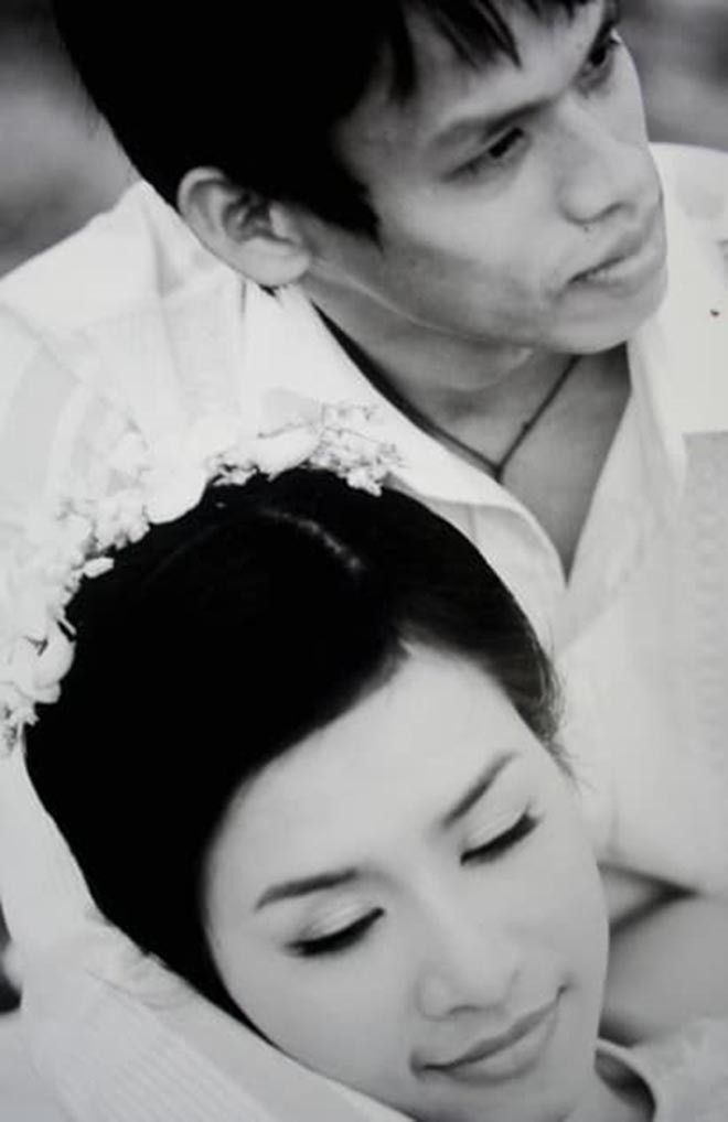 Đây cũng không phải lần đầu diễn viên Hà Hương chia sẻ ảnh kỉ niệm với chồng nhân dịp kỷ niệm ngày cưới.
