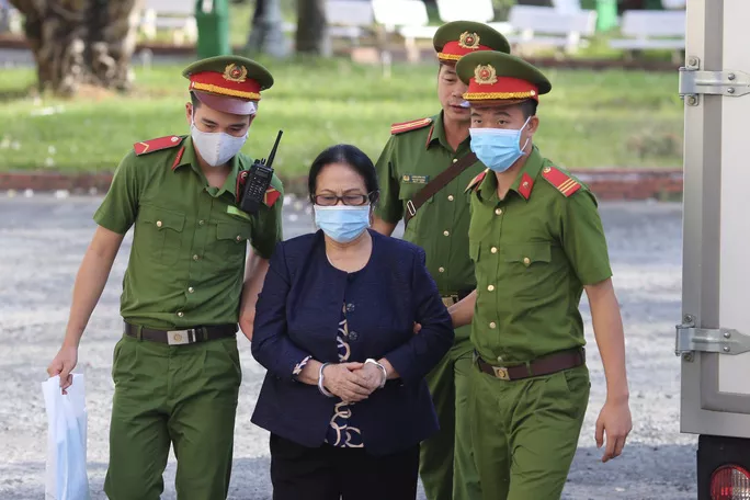 Bị cáo Dương Thị Bạch Diệp