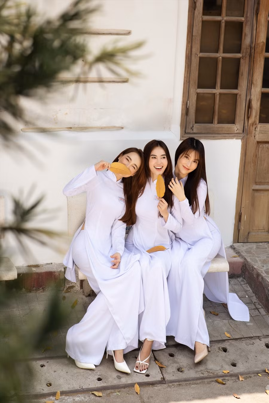 3 ngọc nữ trong tà áo dài. Ảnh: NSCC.