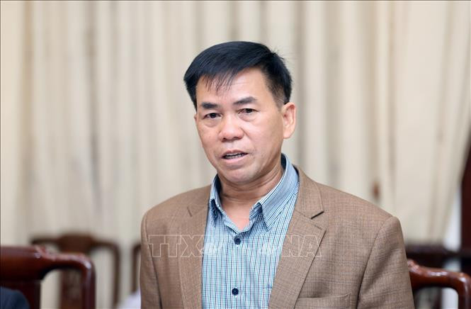  Ông A Kang, Giám đốc Sở Lao động - Thương binh và Xã hội tỉnh Kon Tum phát biểu tại buổi làm việc.