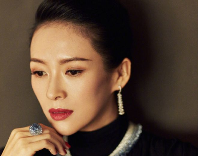 Chương Tử Di vẫn luôn giữ vị thế hàng đầu trong làng điện ảnh Hoa ngữ với gia tài diễn xuất đồ sộ gồm nhiều siêu phẩm khuynh đảo màn ảnh trong nước lẫn quốc tế ẢNH: WEIBO NV