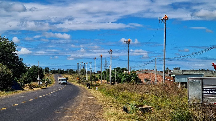  PC Gia Lai cải tạo, sửa chữa lưới điện phục vụ nhu cầu sử dụng điện của người dân