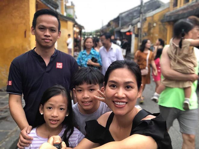 Tổ ấm hạnh phúc của Hà Hương.