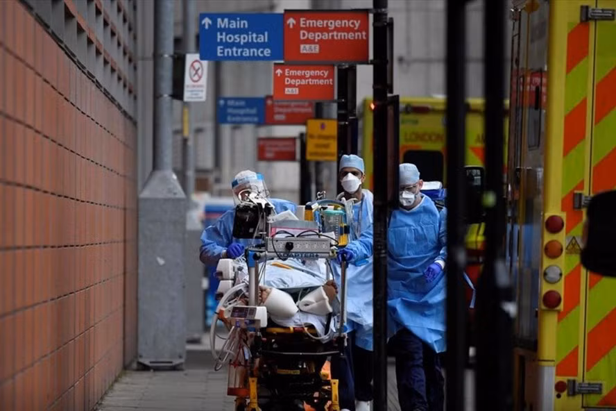 Các ca mắc biến thể Manaus của Brazil lần đầu tiên được phát hiện ở Vương quốc Anh. Ảnh: The Royal London Hospital