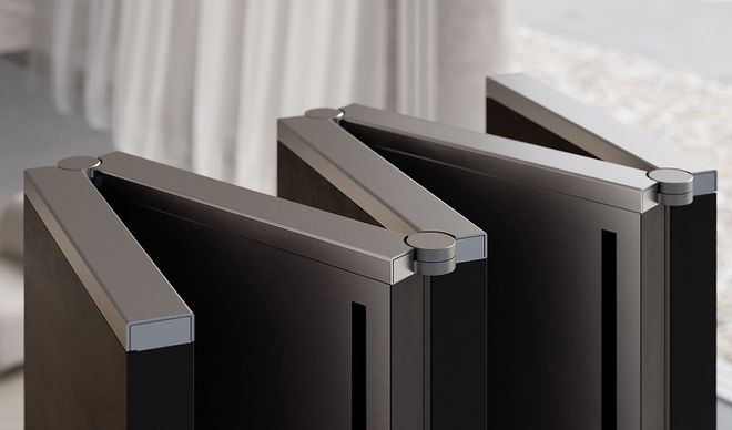  Màn hình của C SEED M1 gồm 5 tấm hình nền riêng biệt ghép lại -Ảnh: C SEED