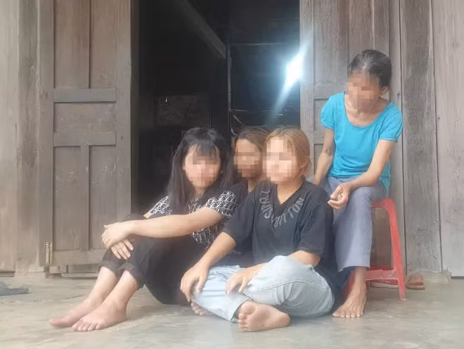 Mí L khuyên các con không nghe kẻ xấu dụ dỗ