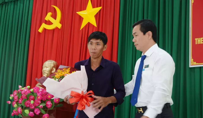 Ông Bùi Minh Lý đã được TAND quận Bình Thạnh xin lỗi công khai sau nhiều năm bị bắt oan Ông Bùi Minh Lý đã được TAND quận Bình Thạnh xin lỗi công khai sau nhiều năm bị bắt oan