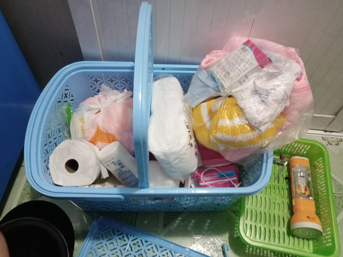 Theo ông Minh, lúc mang đồ cho con đi sanh mang bao nhiêu hy vọng, giờ gia đình chỉ mong cơ quan chức năng sớm làm rõ nguyên nhân cái chết của con dâu.